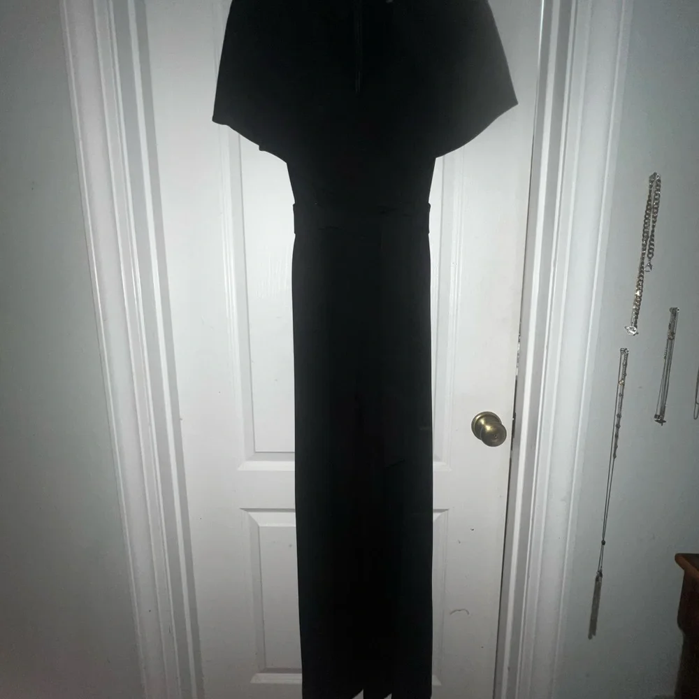 Alex Marie formal black jumpsuit with cape sleeves size 12 - Picture 4 of 4